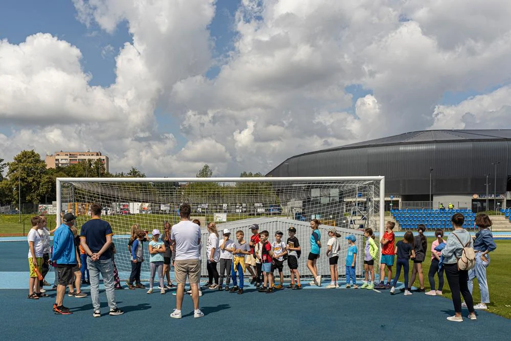 Zwiedzanie Stadionu Lekkoatletycznego w Tychach / fot. Artur Pławski, Muzeum Miejskie w Tychach