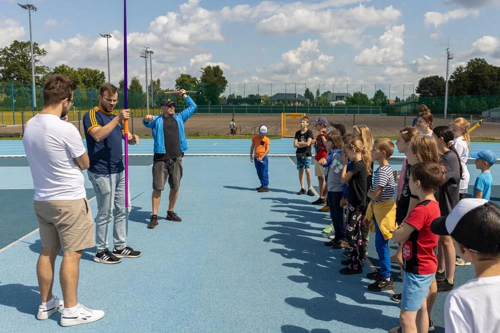 Zwiedzanie Stadionu Lekkoatletycznego w Tychach / fot. Artur Pławski, Muzeum Miejskie w Tychach