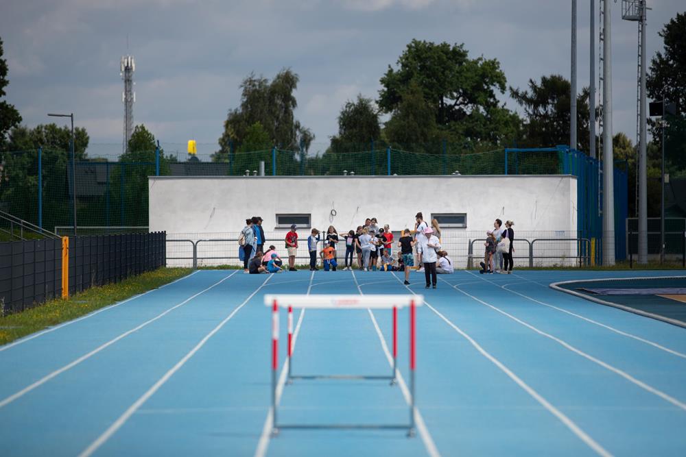 Wakacyjna rywalizacja z „królową sportu” na Stadionie Lekkoatletycznym w Tychach