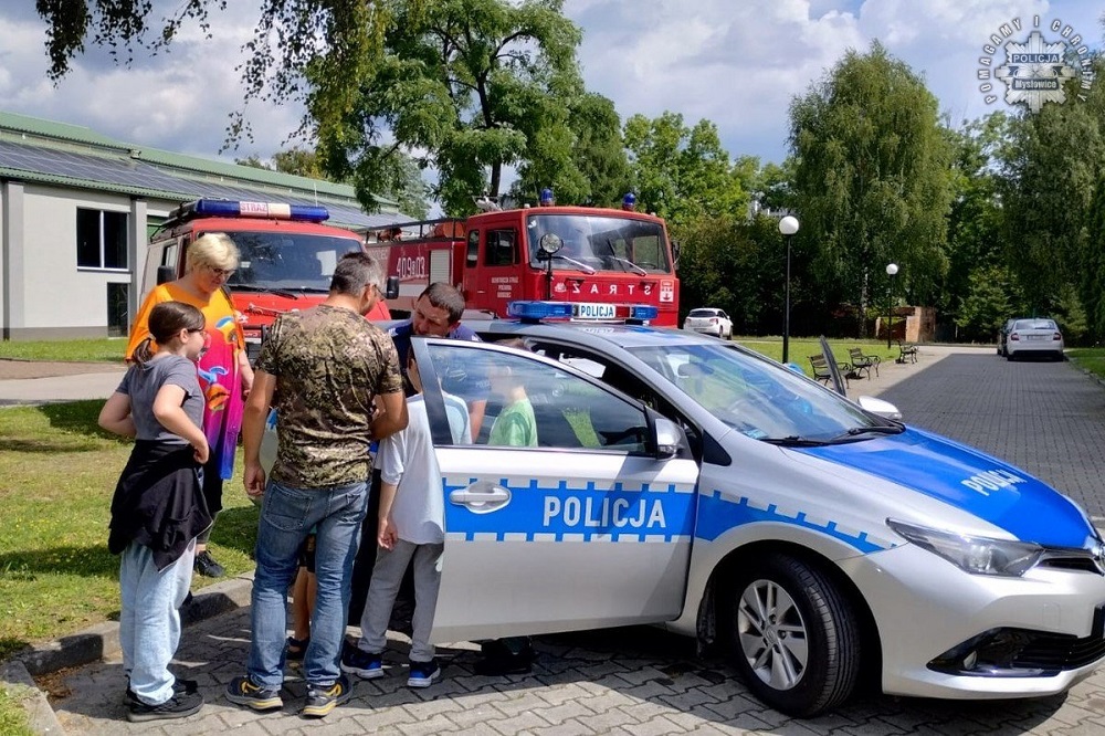 Dzielnicowi o bezpieczeństwie dzieci podczas spotkania w Centralnym Muzeum Pożarnictwa