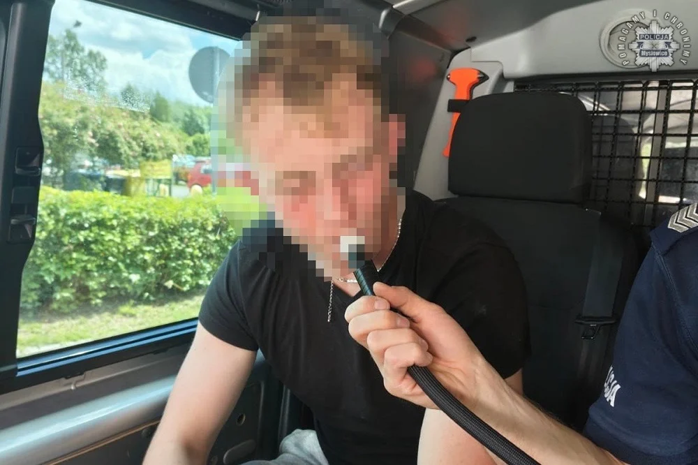 Policjant w czasie wolnym zatrzymał pijanego kierowcę