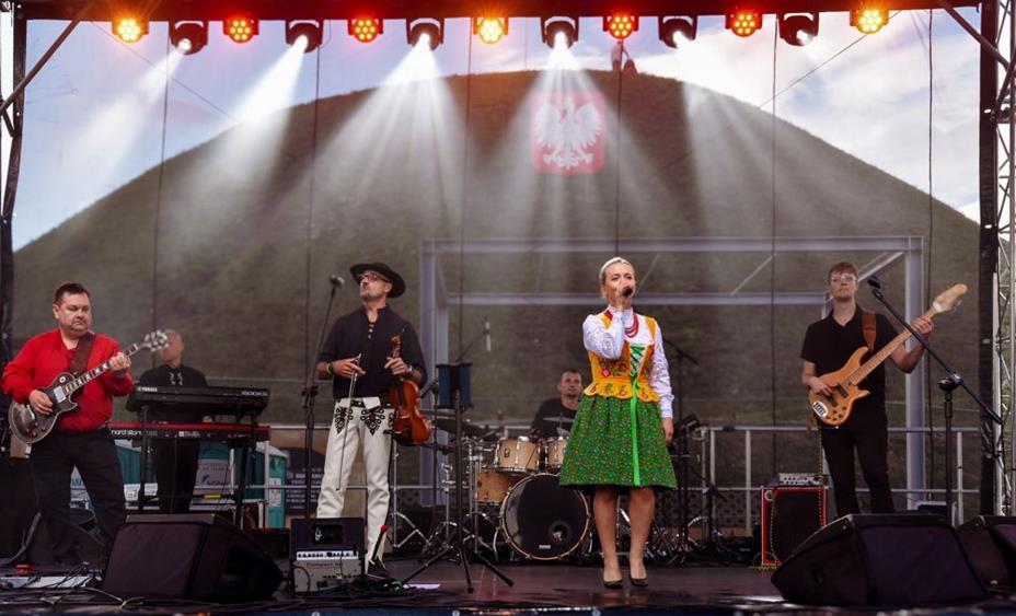 Góralskie brzmienia i taneczna energia w Piekarach Śląskich