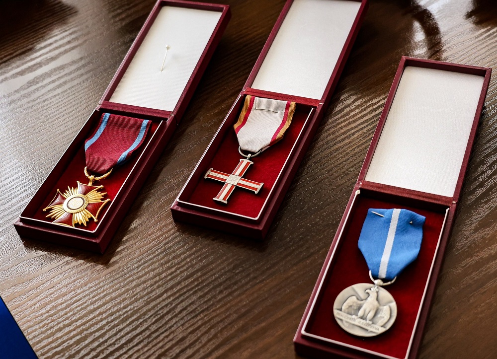 Zenon Nowakowski ze Złotym Krzyżem Zasługi za działalność na rzecz sportu