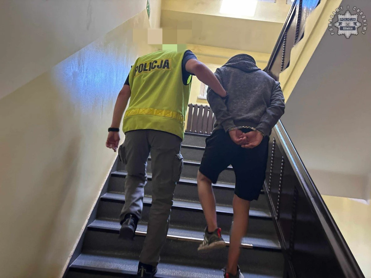 W nocy wszedł do mieszkania i dokonał kradzieży. 40-latek w rękach policji