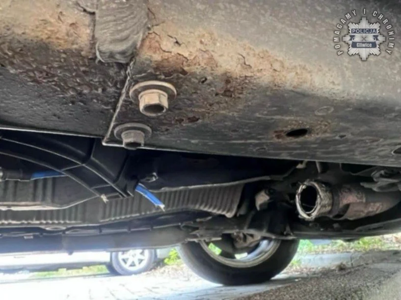 Seria kradzieży w Gliwicach: zatrzymano złodzieja katalizatorów i tablic rejestracyjnych