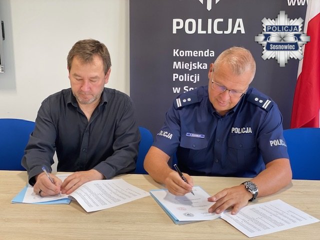 Porozumienia podpisane. Policjanci będą uczyć w klasach o profilu policyjnym