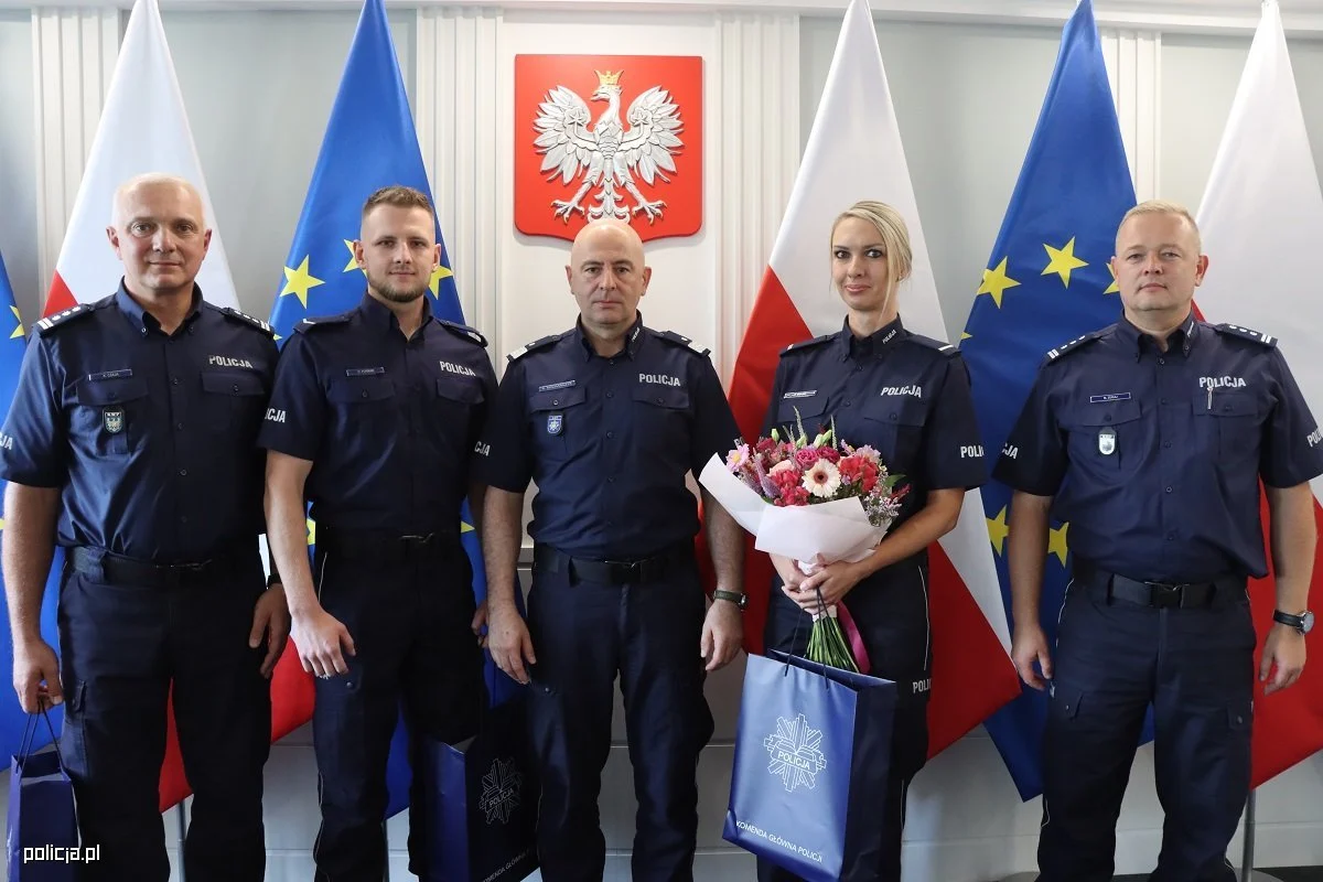 Bohaterowie z Mikołowa – MSWiA i KGP dziękują policjantom za uratowanie życia dziecka