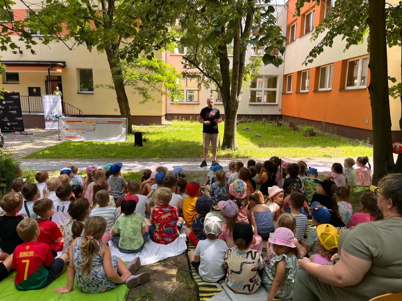 Ponad 1,8 tys. katowickich dzieci spotkało się z Rajdowymi Mistrzami Polski