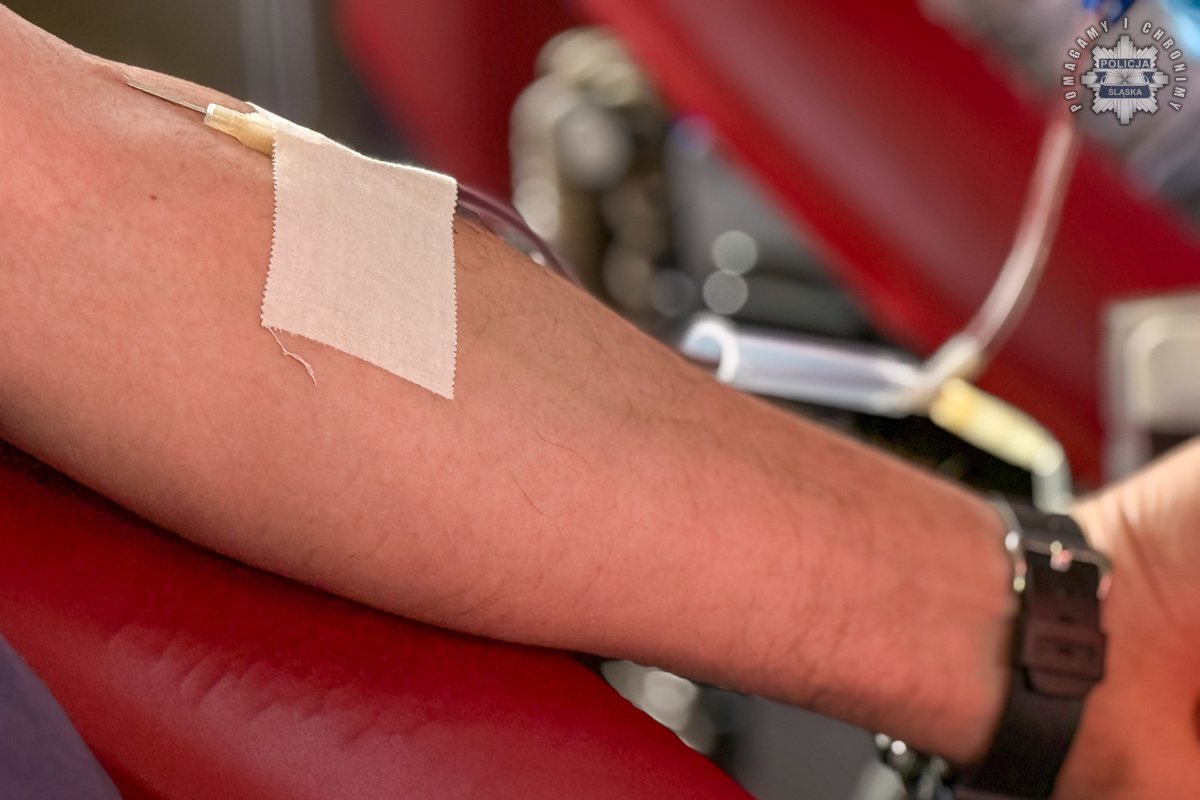 Honorowa zbiórka krwi w ramach 100-lecia obecności kobiet w policji