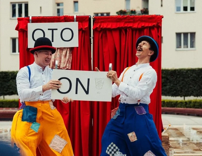 Zabawa, sztuka i żonglerka – spektakl „Oto On” w Żorach!
