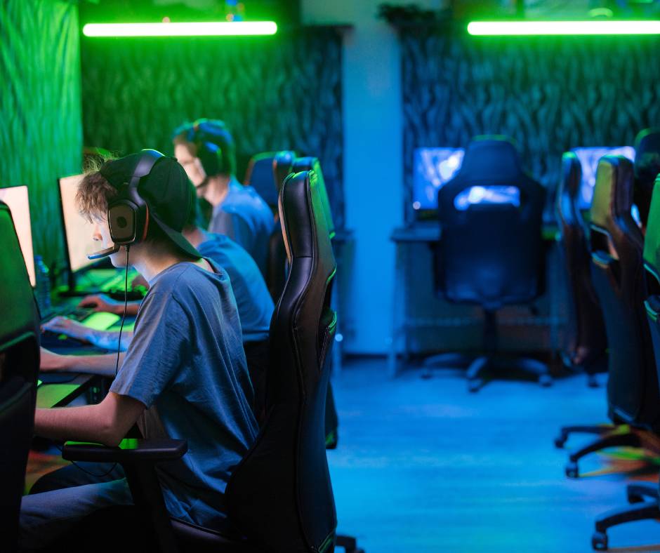 Jak wybrać idealny fotel gamingowy? Poradnik dla graczy