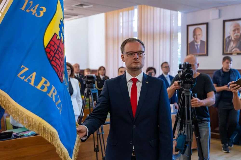 Zabrze ma nowego prezydenta. Kamil Żbikowski zaprzysiężony
