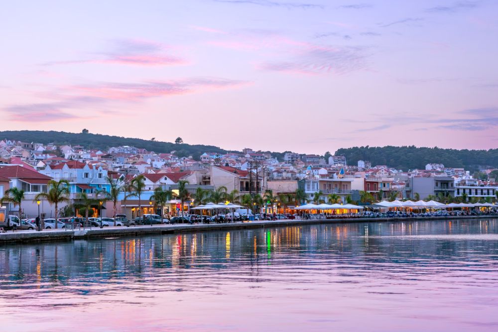 Trzy wyspy, trzy oblicza Grecji – poznaj Skopelos, Skiathos i Kefalonię z innej strony