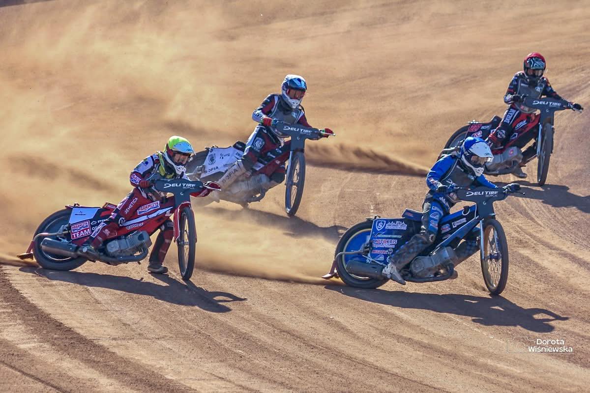 Bartek Kubica zwycięża w Deli Tyre Cup! Świętochłowice szykują się na sezon 2026