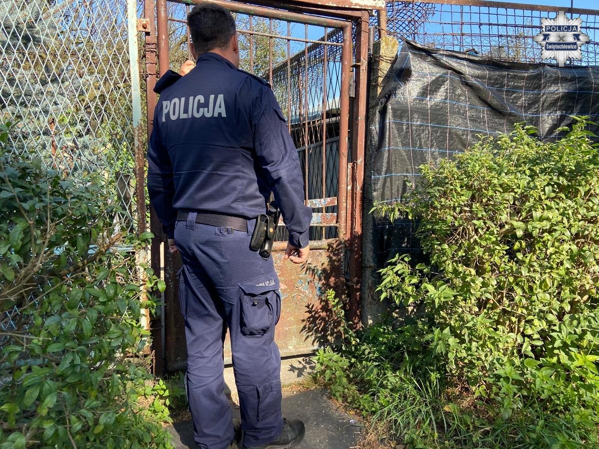 Dzielnicowi kontrolują ogródki działkowe – bezpieczeństwo podczas końcówki wakacji