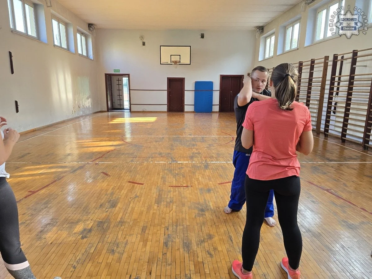 Nie daj się zaskoczyć! Kobiety w Chorzowie szkolą się z samoobrony