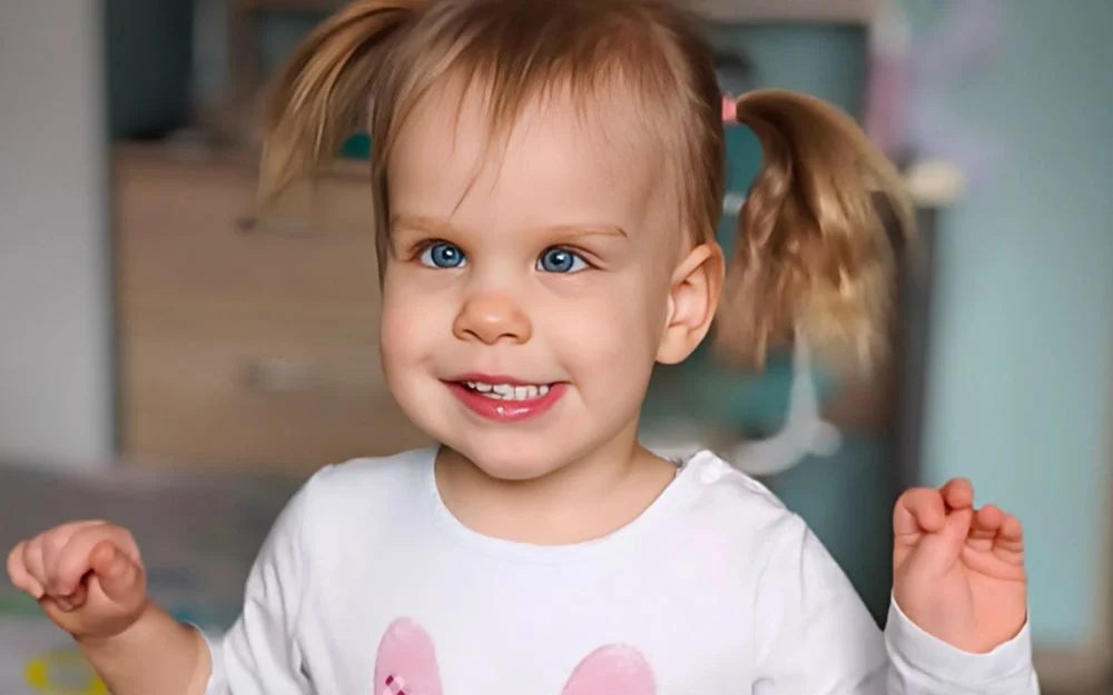 2-letnia Hania urodziła się niewidoma – rodzice dziewczynki proszą o pomoc