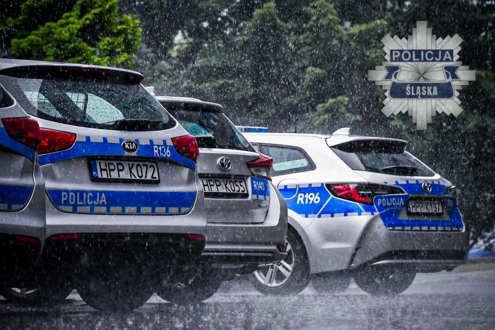 Pierwsze intensywne opady i dziesiątki zdarzeń na drogach województwa śląskiego