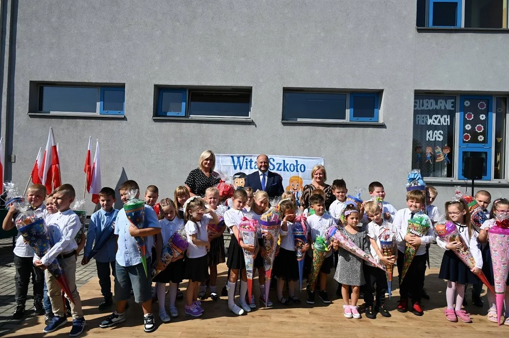 Rok szkolny 2025/2026 w Rudzie Śląskiej rozpoczęty! [FOTO]