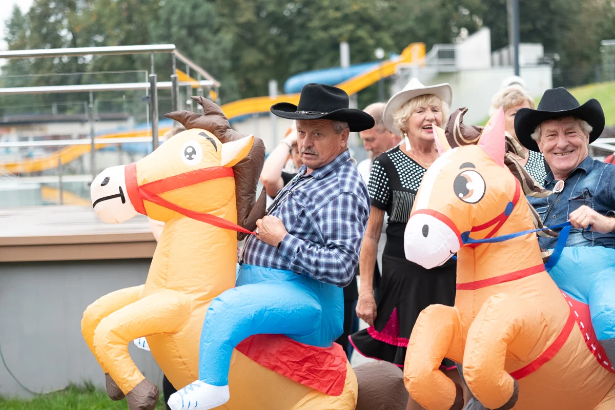 Seniorzy bawili się na całego w Nowym Bytomiu! Tak wyglądała Rudzka Senioriada [ZDJĘCIA]