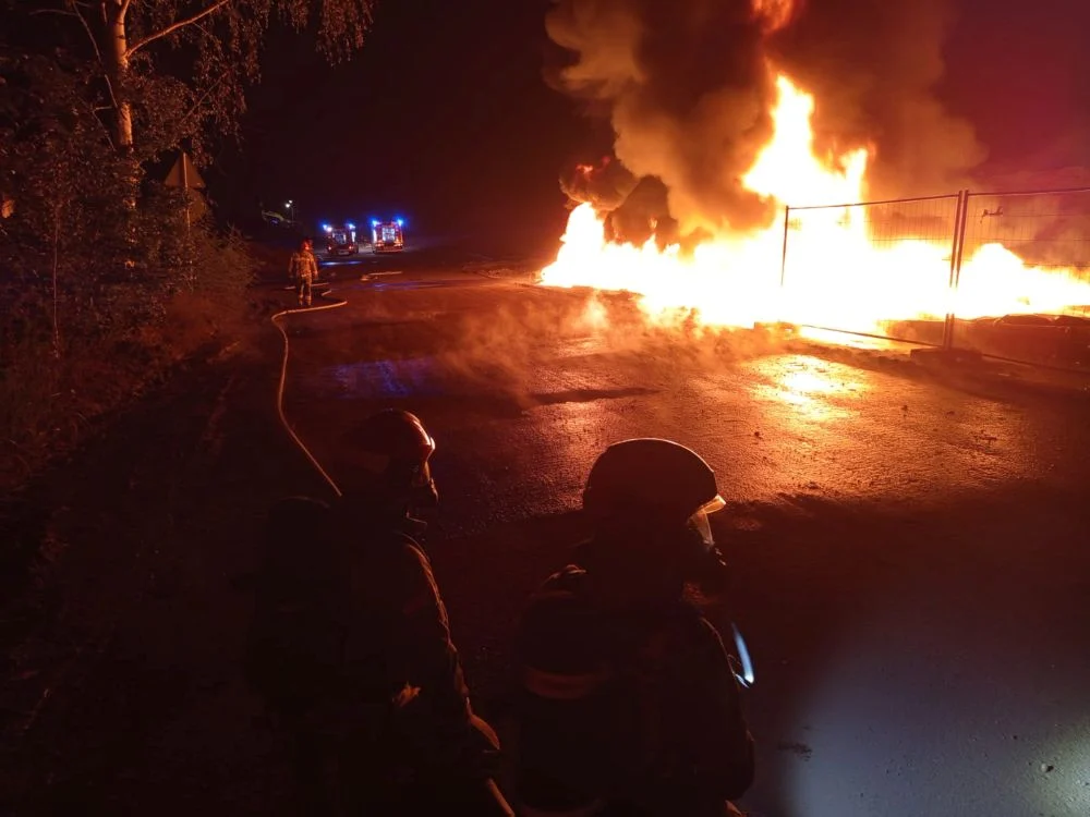 Nocna interwencja strażaków w Rudzie Śląskiej. Pożar przy budowie trasy N-S