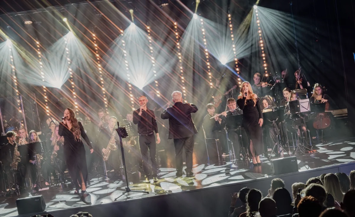 Dodatkowy koncert Wodzisławskiej Orkiestry Rozrywkowej "Stacja - Osiecka"