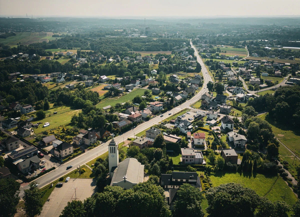 Przebudowa ulicy Strażackiej w Kokoszycach – nowy etap w poprawie infrastruktury