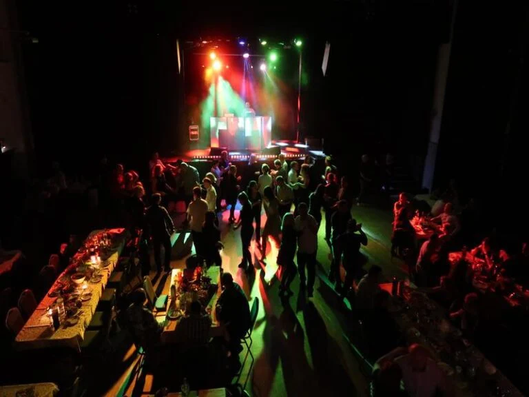 Dyskoteka 40-latków w Siemianowicach – powrót po wakacjach z DJ PePe