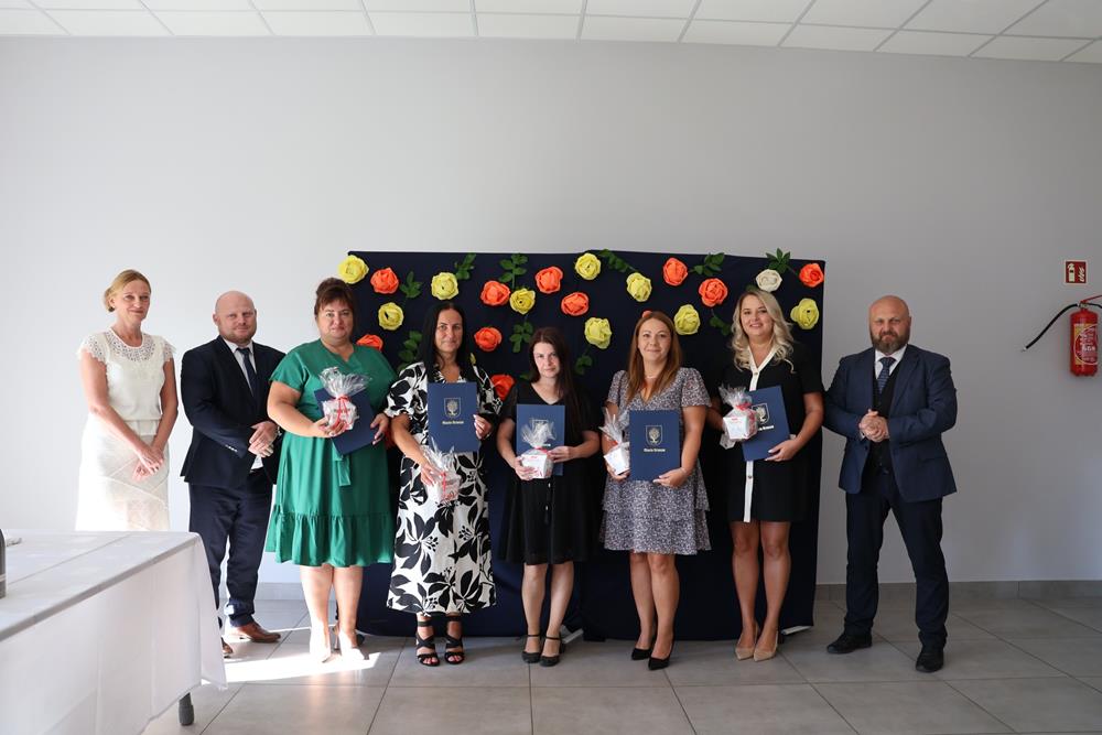 Uroczystość nadania awansów zawodowych i nominacji dyrektorów w Orzeszu