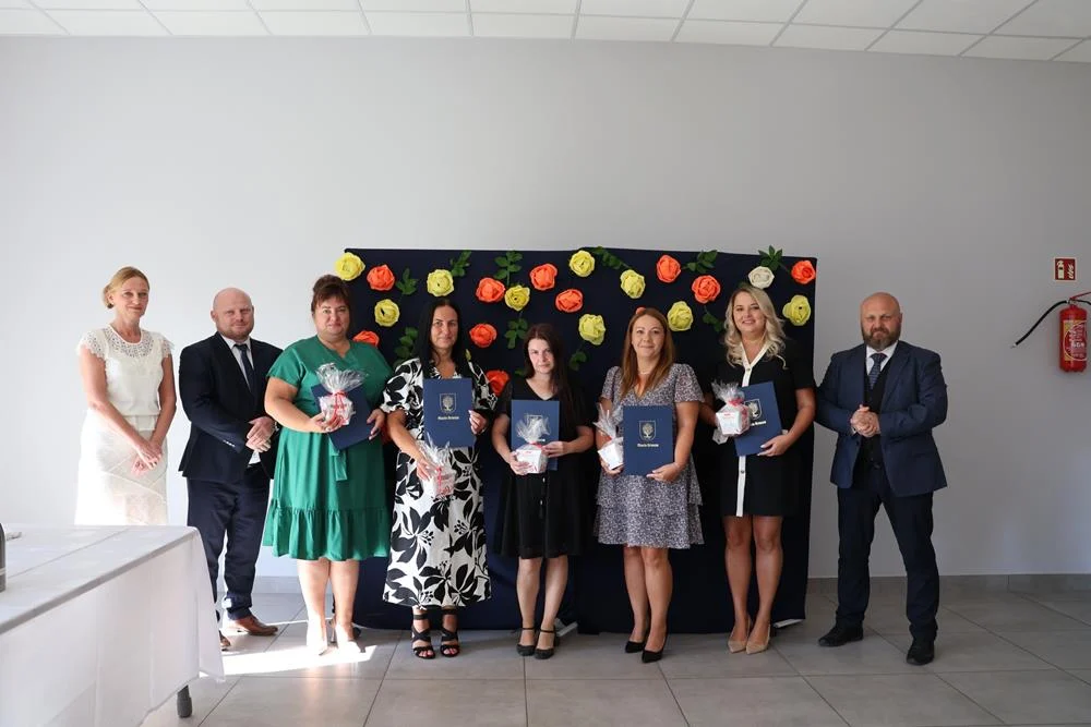 Uroczystość nadania awansów zawodowych i nominacji dyrektorów w Orzeszu