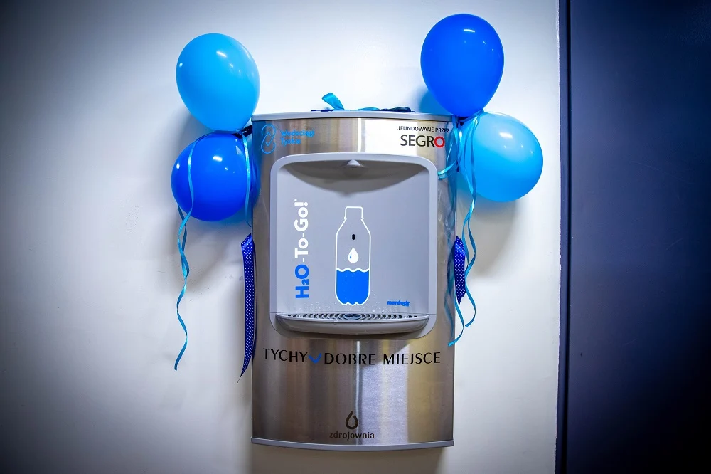 Nowoczesne źródełka wodne w tyskich szkołach