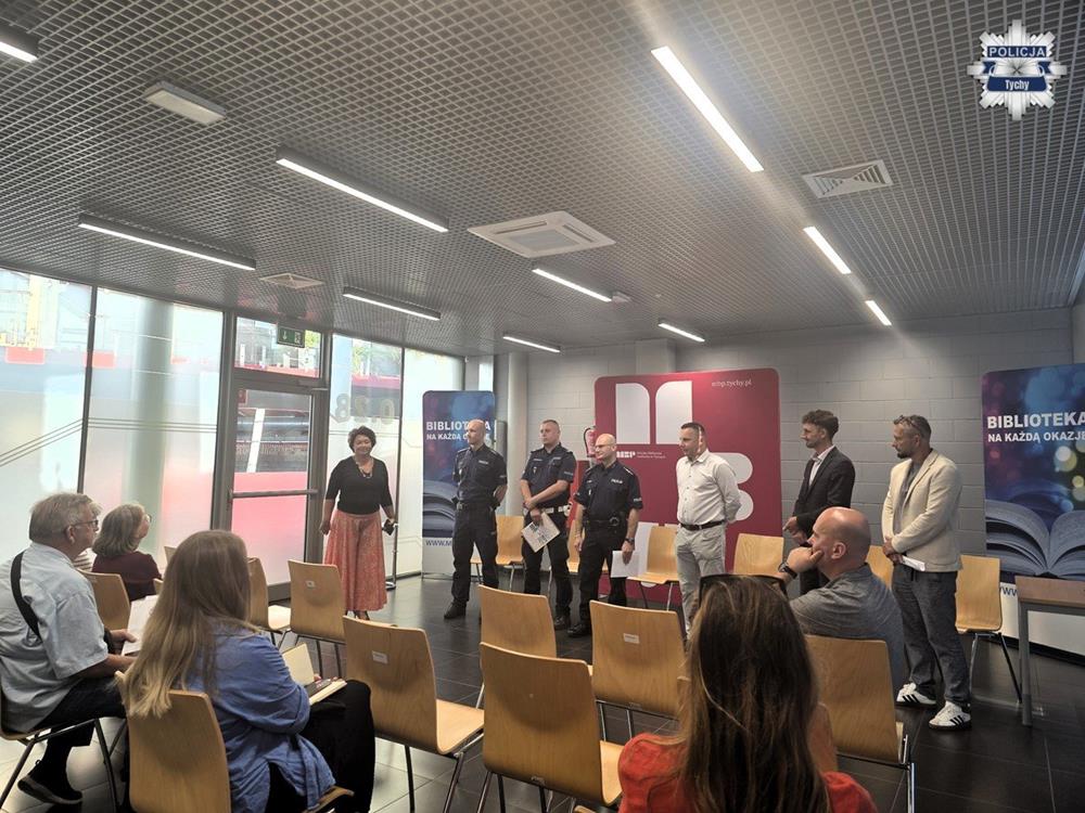 Debata o bezpieczeństwie w bibliotece / fot. KMP Tychy