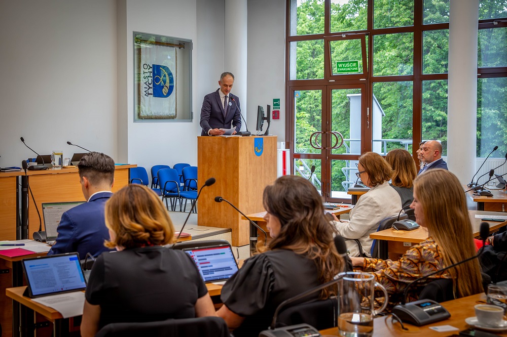 Rondo Wilkowyjskie, AI i nowe przepisy najmu lokali – podsumowanie XV Sesji Rady Miasta