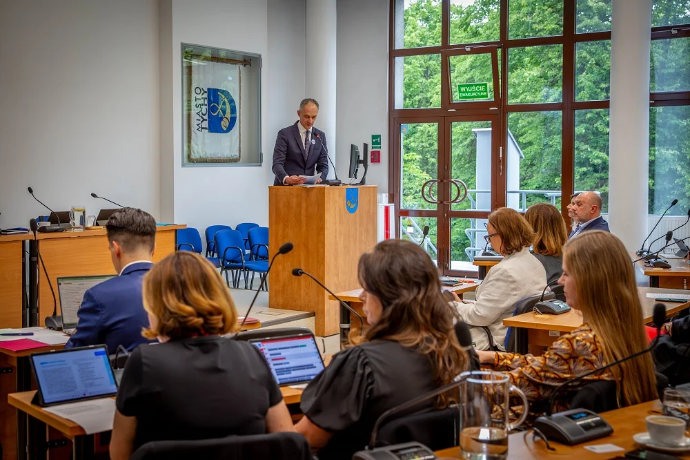 Rondo Wilkowyjskie, AI i nowe przepisy najmu lokali – podsumowanie XV Sesji Rady Miasta