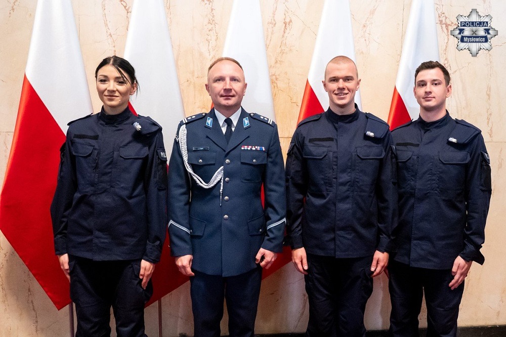 Czterech nowych policjantów zasiliło szeregi mysłowickiej policji