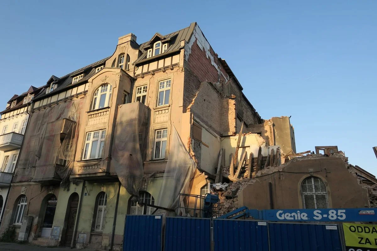 Zamknięcie wlotu ulicy Hallera w dniach 29 września – 2 października