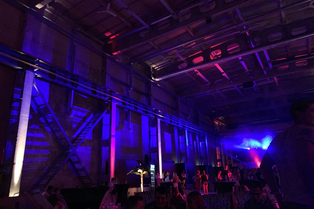 Jaki jest najpopularniejszy motyw przewodni imprezy firmowej? Sprawdź, co naprawdę działa