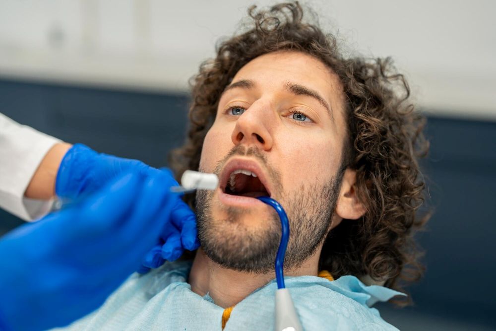 Irygacja kanałów korzeniowych - przegląd metod