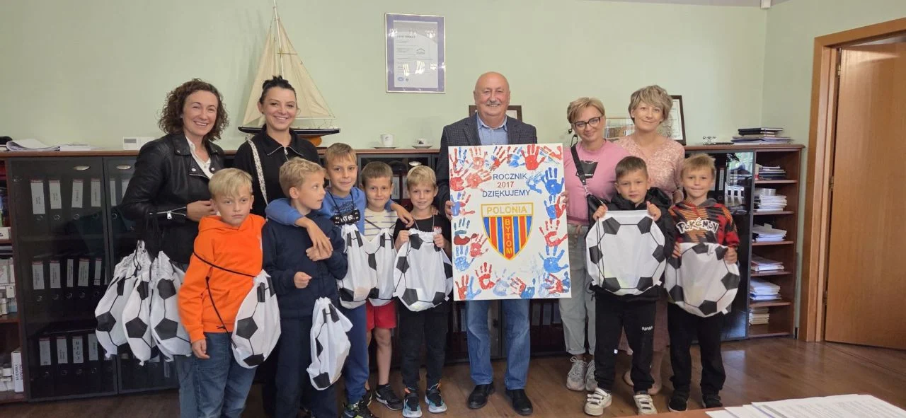 Młodzi piłkarze Polonii Bytom odwiedzili firmę Lechbud