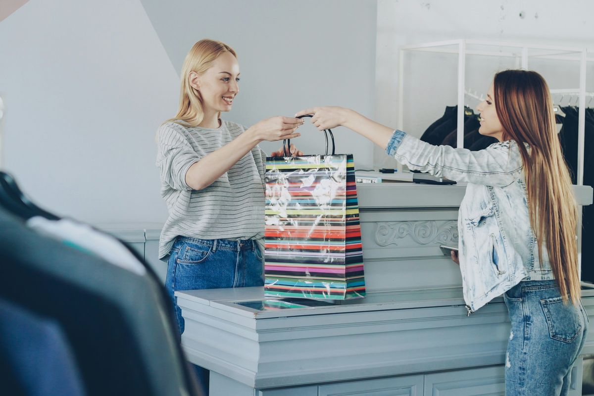 Jak znaleźć konkretne produkty w gazetkach promocyjnych? Przewodnik dla łowców okazji