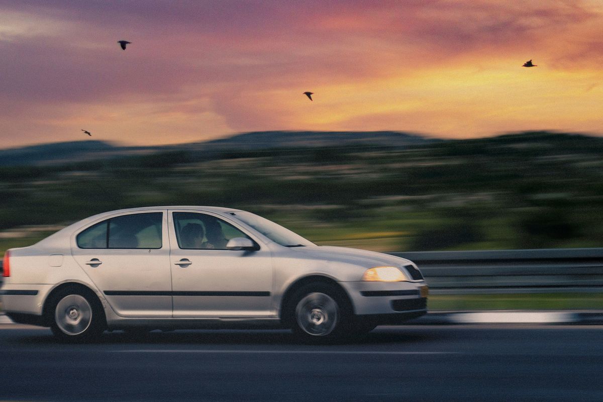 Autocasco (AC) na starszy samochód – kiedy to ma sens?