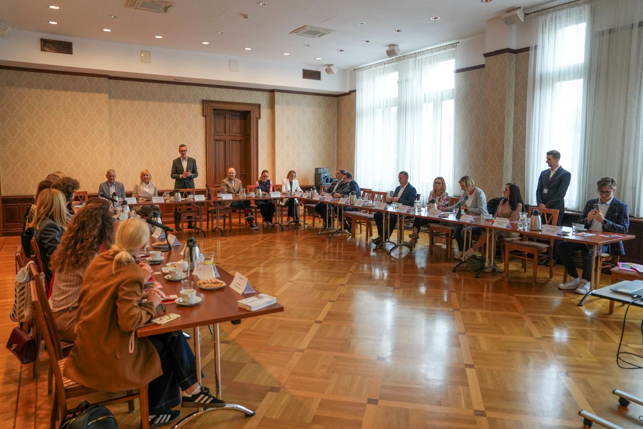 Debata o HPV w Katowicach – jak zwiększyć świadomość i zgłaszalność na szczepienia?