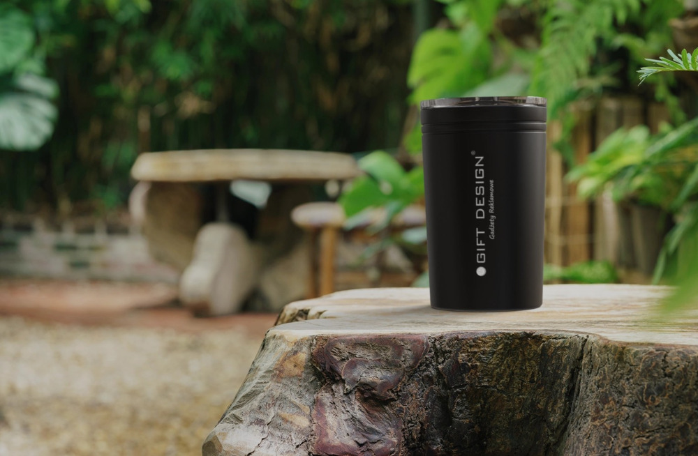 Kubki termiczne z nadrukiem - świetne gadżety reklamowe na zimniejsze miesiące