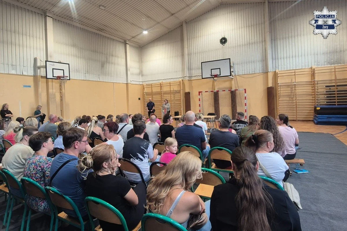 Rodzice wzięli udział w spotkaniach o bezpieczeństwie