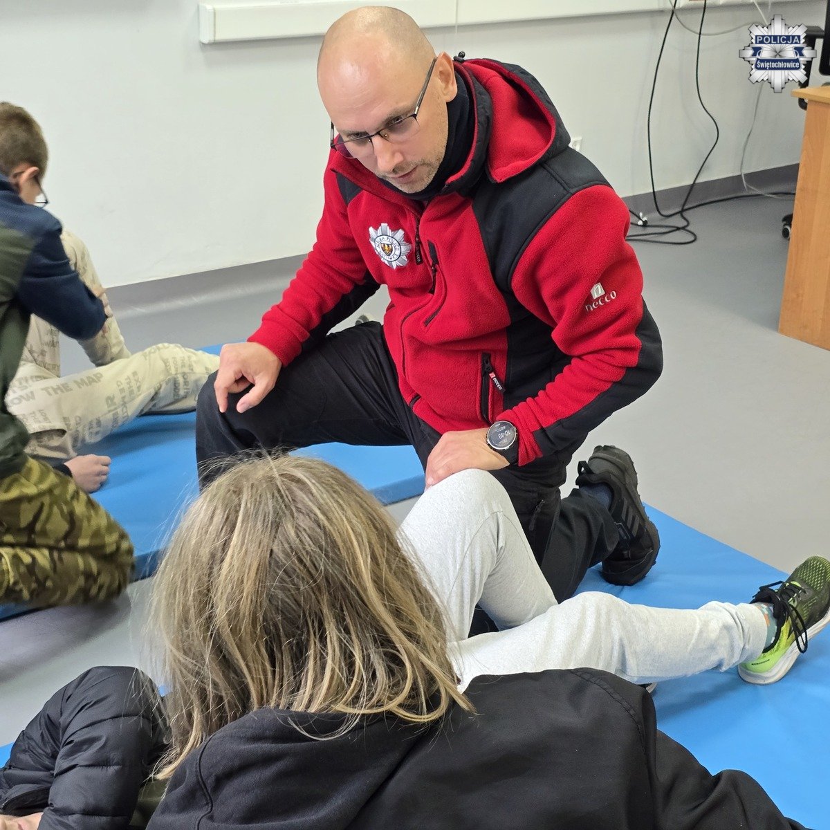 Świętochłowicka młodzież w Szkole Policji. Ruszył V Tydzień Przeciwko Przemocy