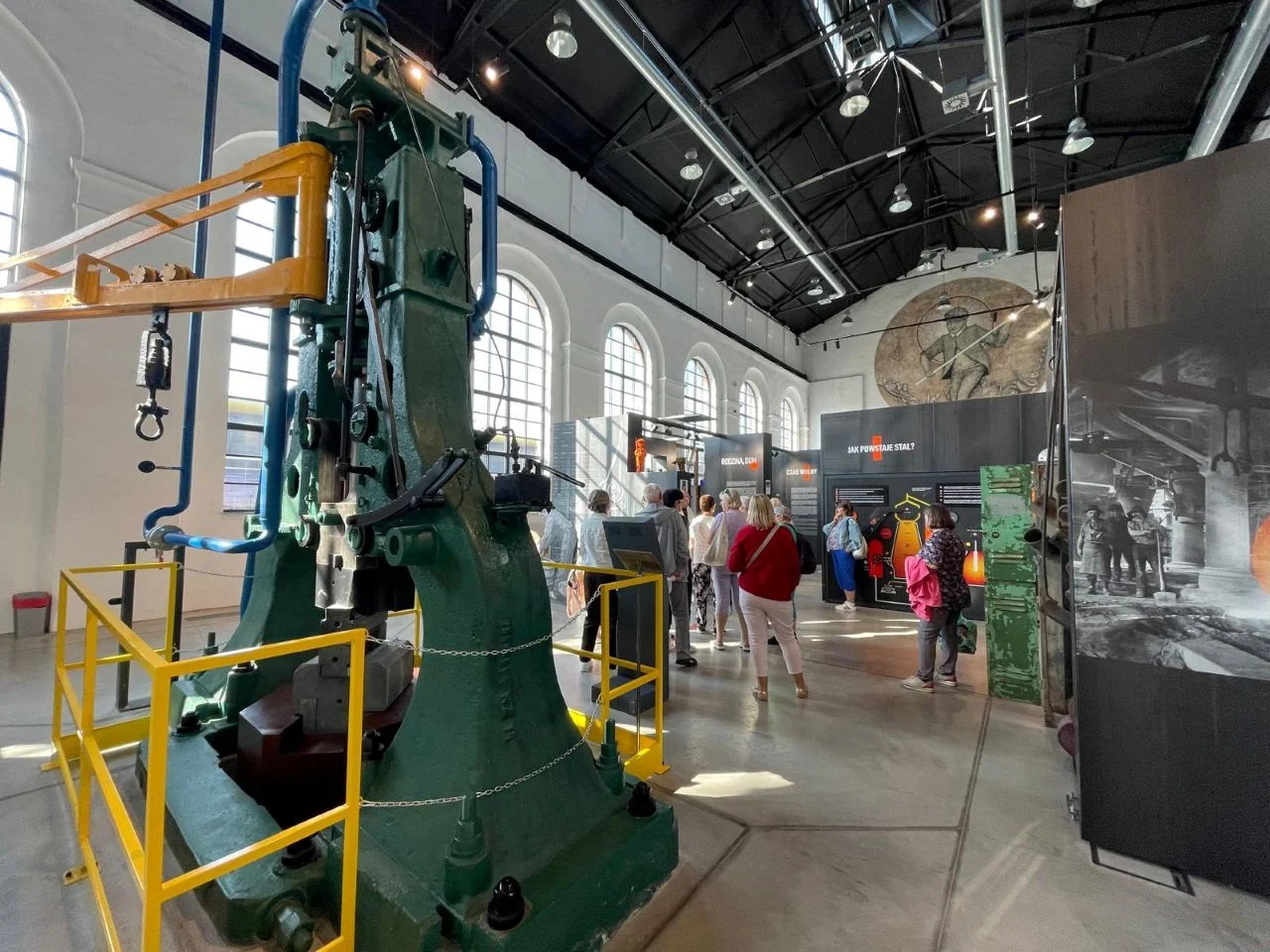 Weekend Seniora z Kulturą w Muzeum Hutnictwa – darmowe zwiedzanie i pokaz