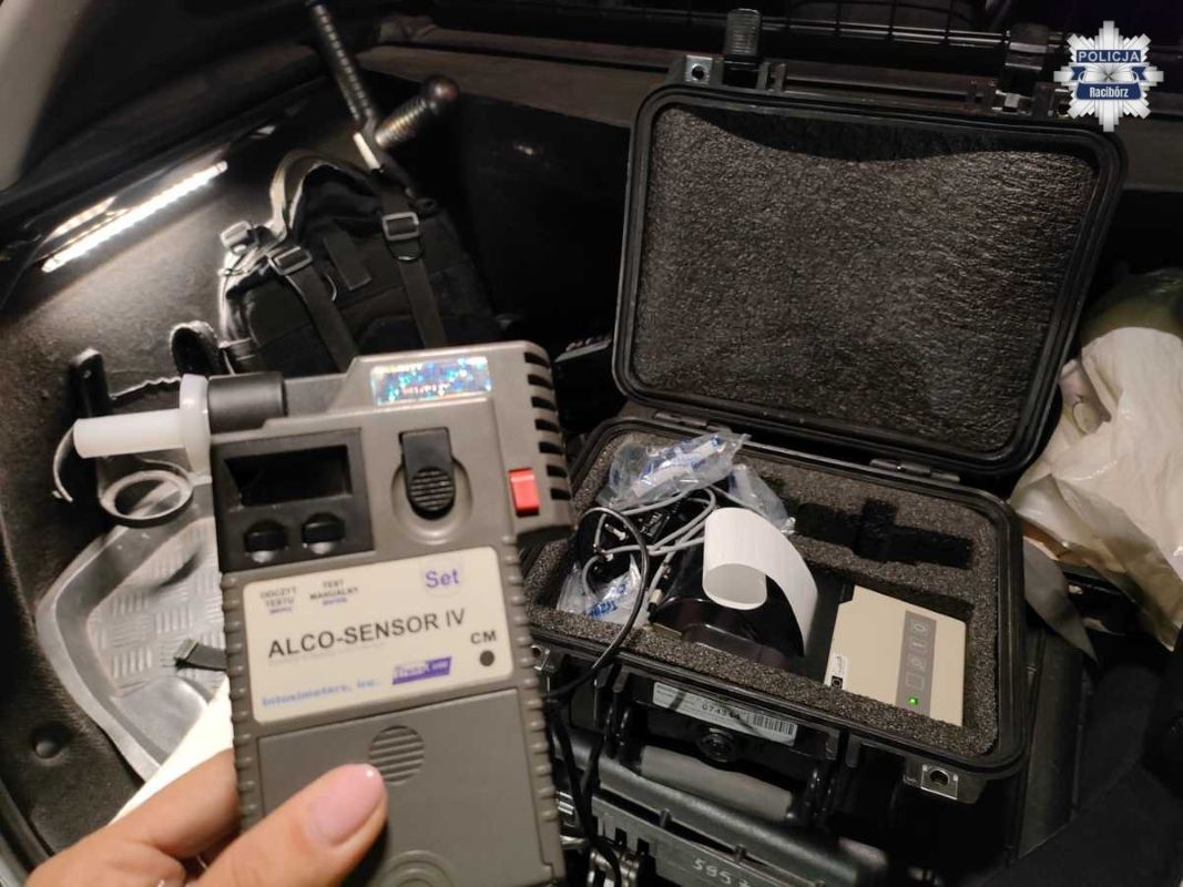 Bez uprawnień i pod wpływem alkoholu. Kierowca zatrzymany przez czujnego świadka