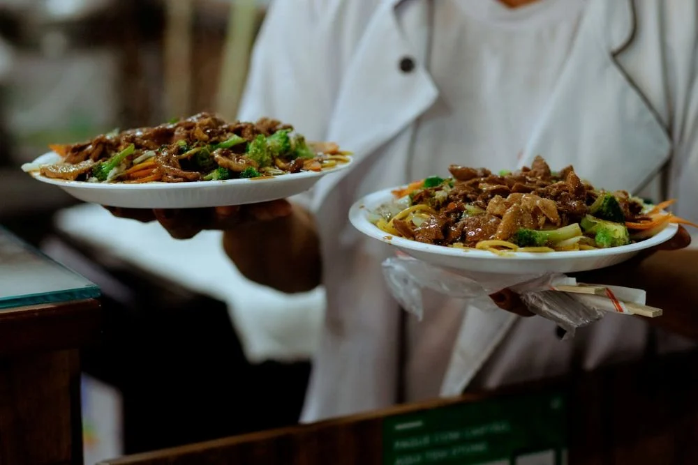 Jak przygotować autentyczne dania kuchni azjatyckiej w domu?