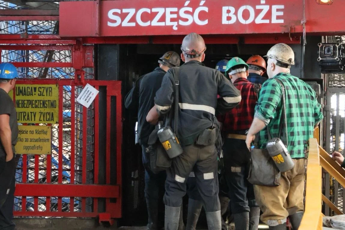 Ankiety i punkty konsultacyjne – PGG pyta pracowników