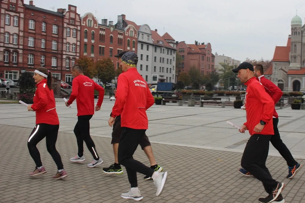 Biegacze z Rudy Śląskiej pobiegną do Wadowic – 374 km w hołdzie papieżowi